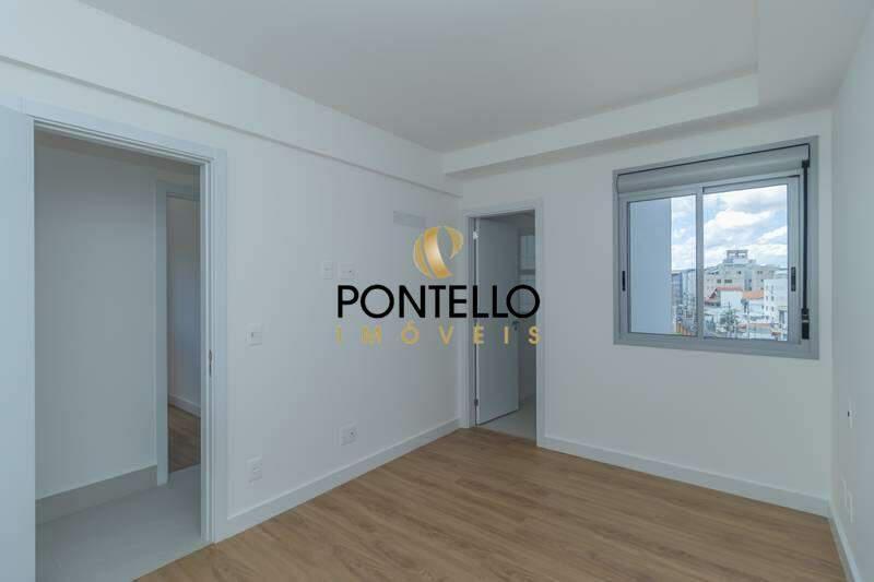 Apartamento, Sagrada Família, 3 Quartos, 2 Vagas, 1 Suíte