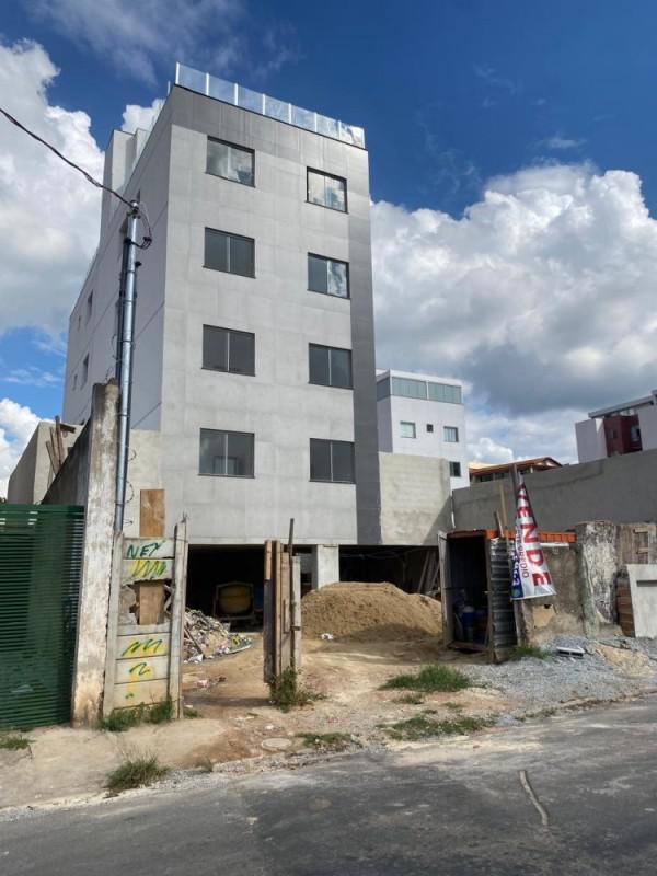 Cobertura, Cardoso (barreiro), 2 Quartos, 2 Vagas, 1 Suíte
