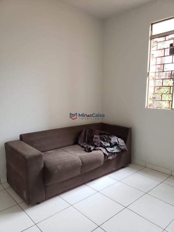 Apartamento, Floresta, 2 Quartos, 1 Vaga