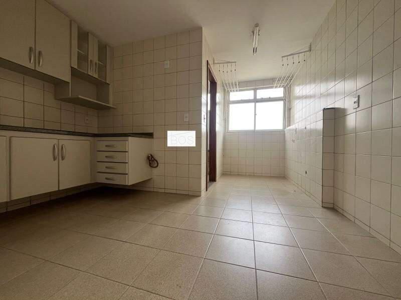 Apartamento, Funcionários, 3 Quartos, 2 Vagas, 1 Suíte