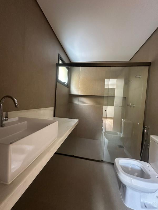 Apartamento, Esplanada, 4 Quartos, 2 Vagas, 1 Suíte