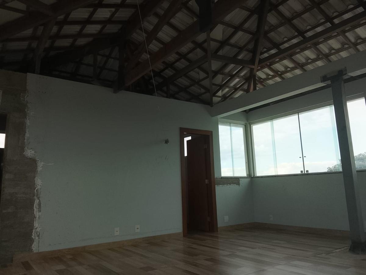 Casa, Trevo, 7 Quartos, 8 Vagas, 3 Suítes