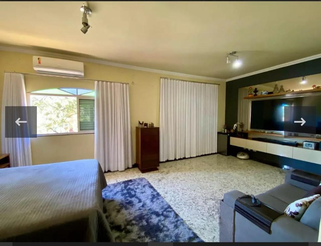 Casa, Santa Branca, 4 Quartos, 2 Vagas, 2 Suítes