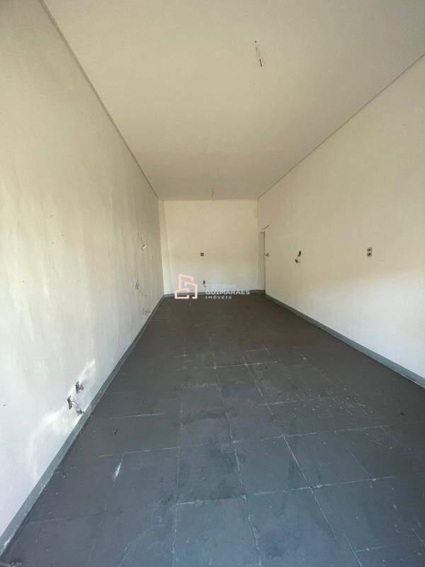 Loja, Barreiro, 1 Vaga