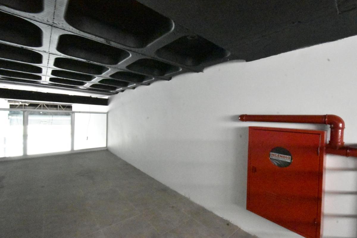 Andar, São Luiz (pampulha), 0 Quarto, 1 Vaga
