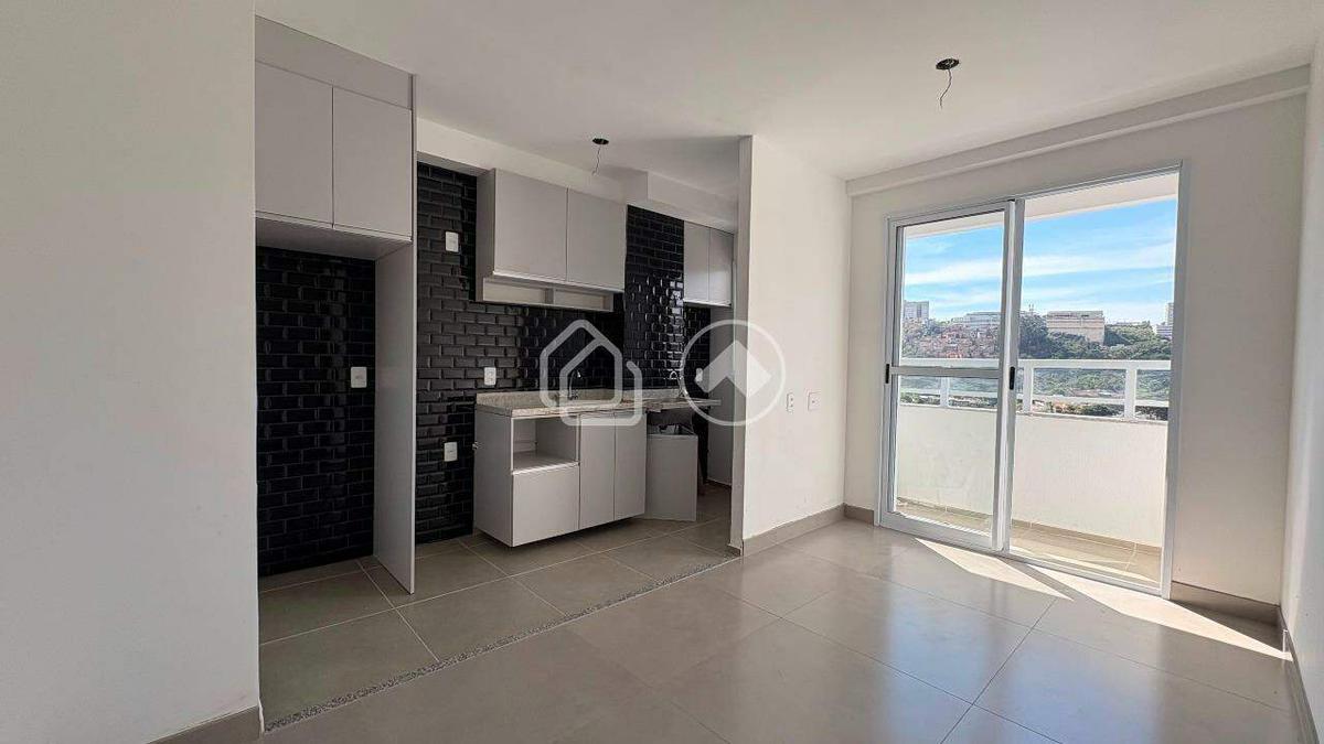 Apartamento, Estoril, 2 Quartos, 1 Vaga, 1 Suíte
