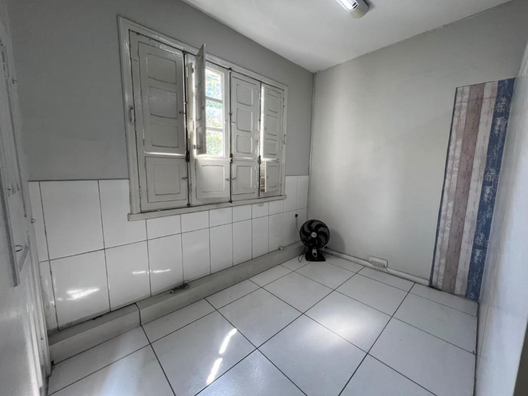 Andar, Centro, 0 Quarto, 0 Vaga