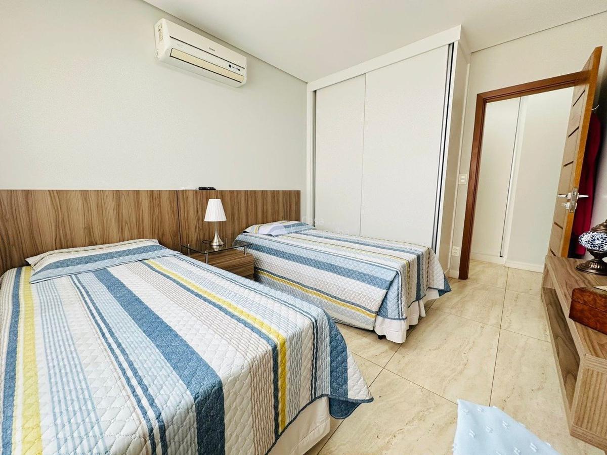 Casa, Conjunto Minascaixa, 4 Quartos, 4 Vagas, 2 Suítes