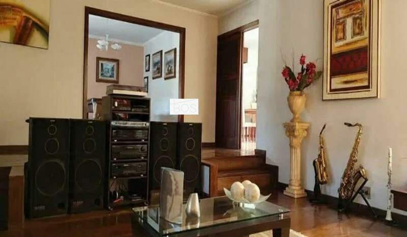 Casa, Luxemburgo, 5 Quartos, 4 Vagas, 2 Suítes