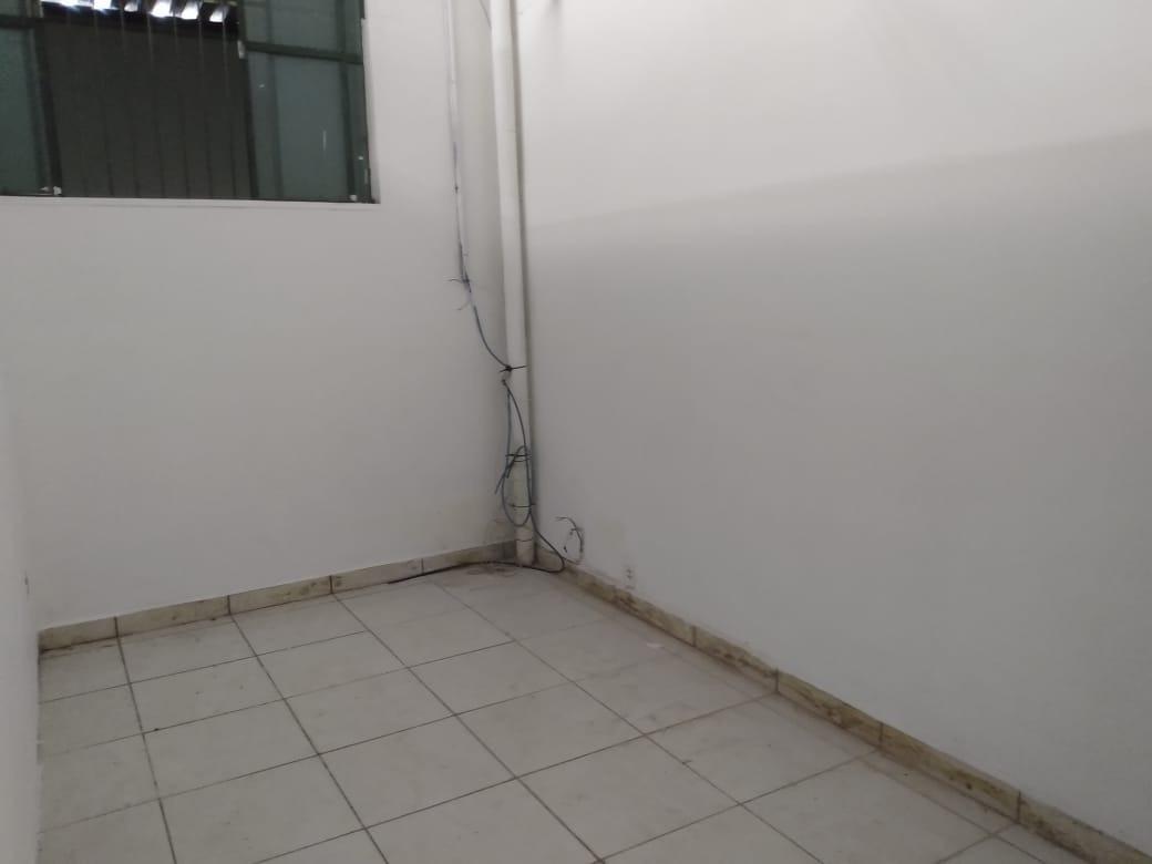 Galpão, Céu Azul, 0 Quarto, 0 Vaga