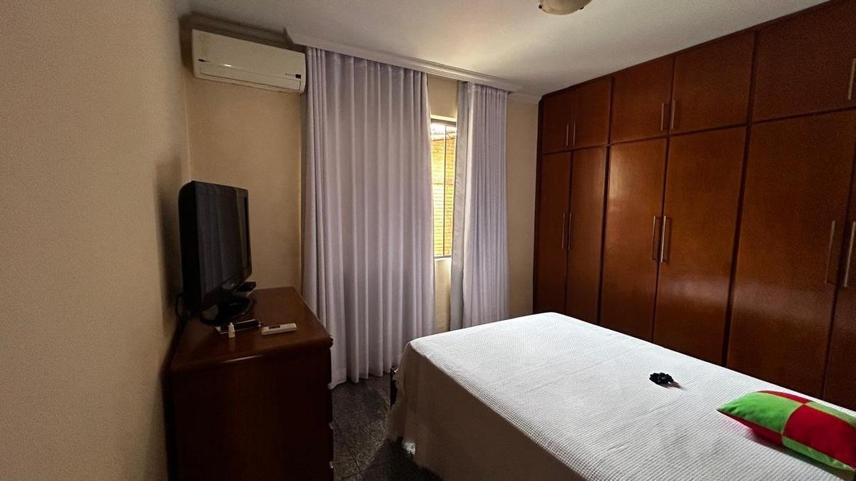 Casa, Santa Amélia, 4 Quartos, 15 Vagas, 1 Suíte