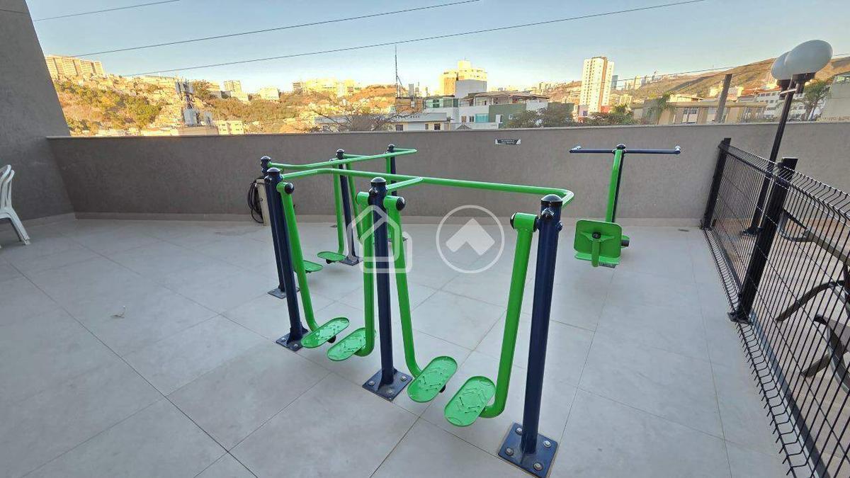 Apartamento, Estoril, 2 Quartos, 1 Vaga, 1 Suíte