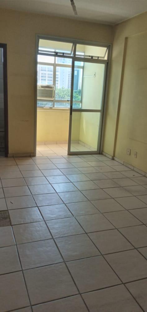 Sala, Barro Preto, 0 Quarto, 2 Vagas