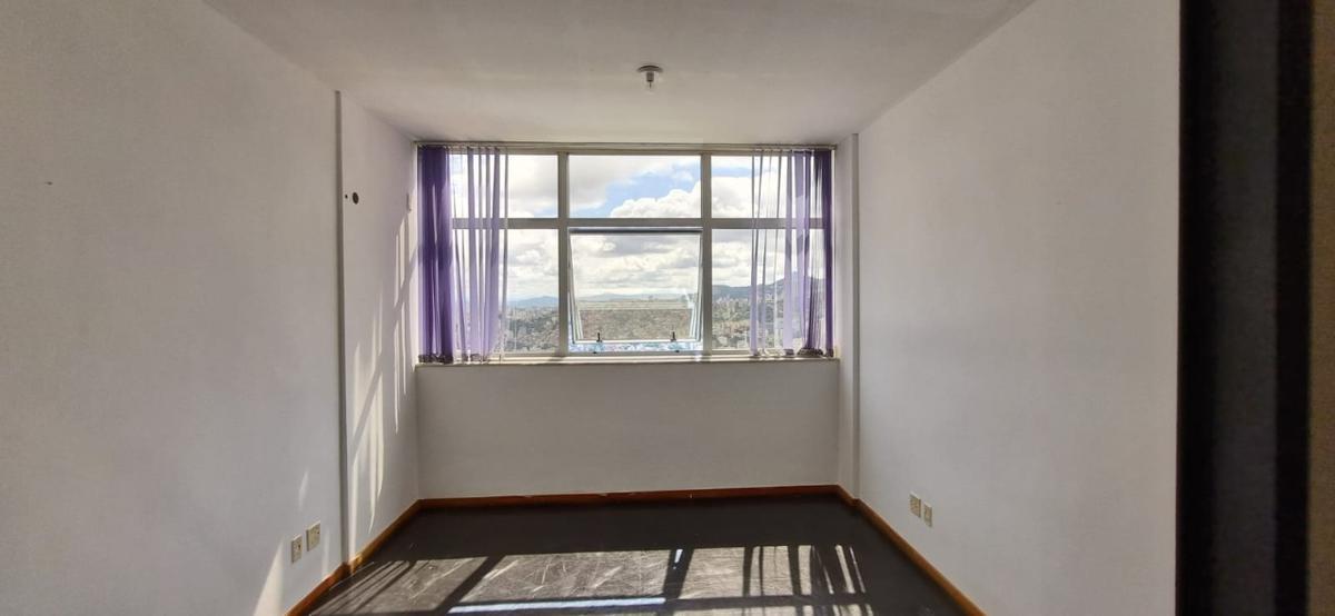 Sala, São Bento, 0 Quarto, 0 Vaga