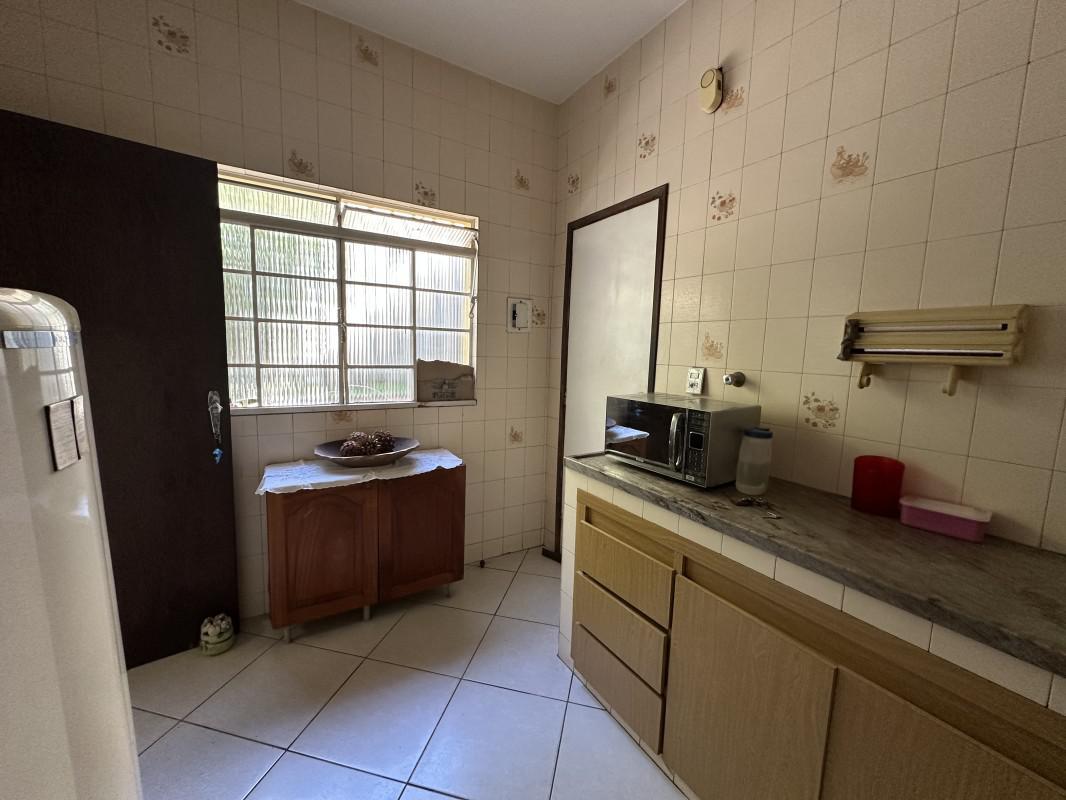 Casa, Caiçaras, 3 Quartos, 3 Vagas, 1 Suíte