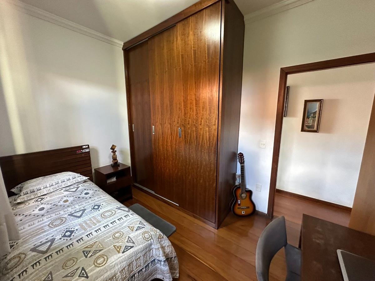 Casa, União, 3 Quartos, 6 Vagas, 1 Suíte