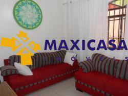 Casa, Urucuia, 3 Quartos, 4 Vagas, 1 Suíte