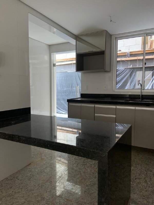 Apartamento, Santa Efigênia, 2 Quartos, 2 Vagas, 1 Suíte