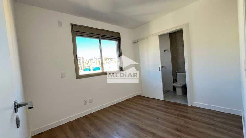 Apartamento, Cruzeiro, 4 Quartos, 3 Vagas, 2 Suítes