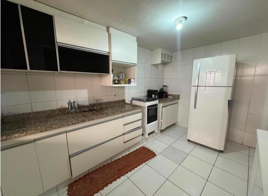 Casa, Coqueiros, 3 Quartos, 2 Vagas, 1 Suíte