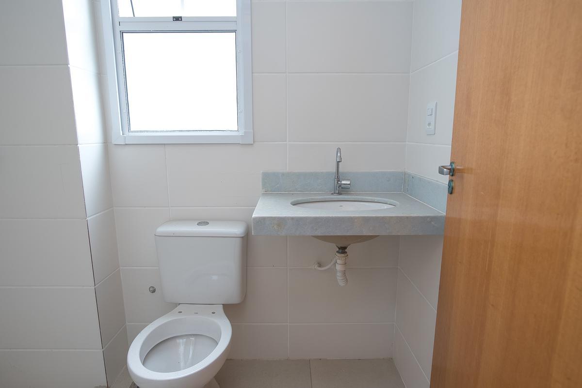 Apartamento, Heliópolis, 2 Quartos, 2 Vagas, 1 Suíte