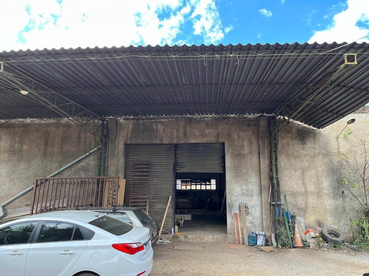 Galpão, São Francisco, 1 Quarto, 6 Vagas