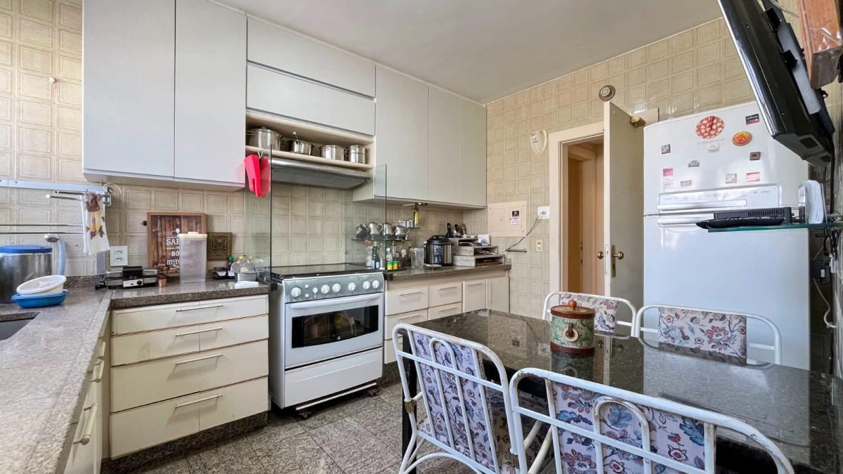 Apartamento, Funcionários, 4 Quartos, 2 Vagas, 1 Suíte