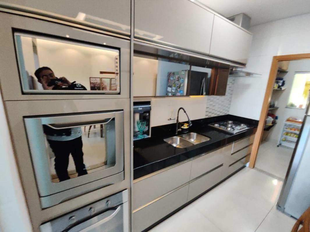 Casa, Parque Xangri-lá, 3 Quartos, 4 Vagas, 1 Suíte