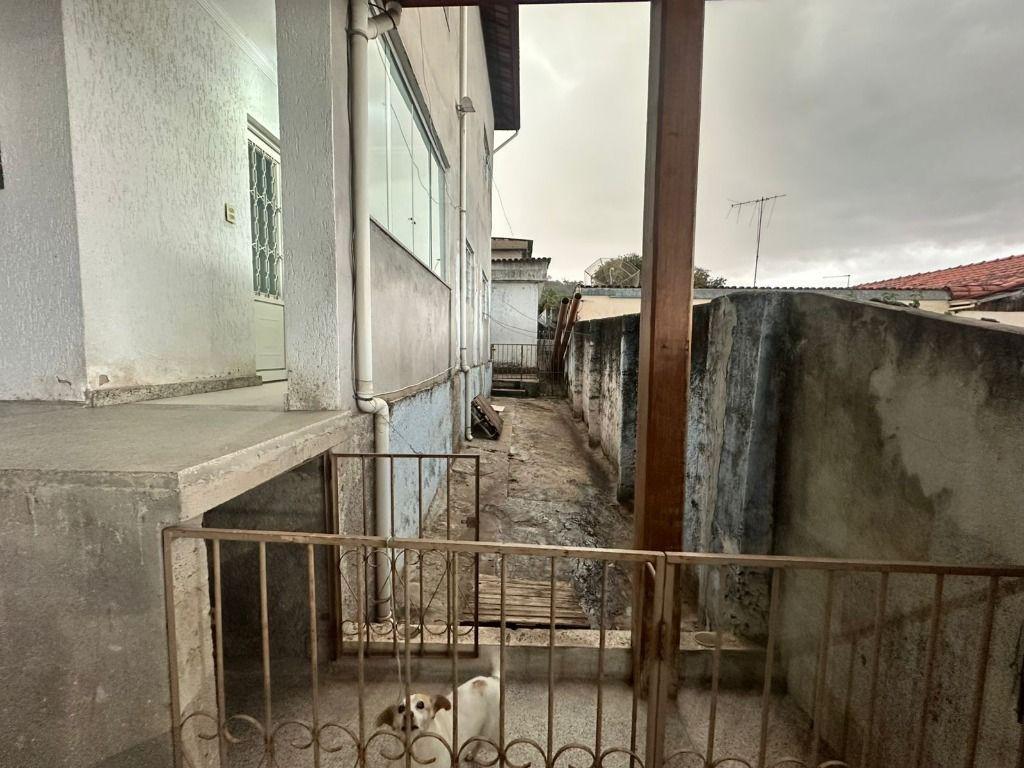 Casa, Nações Unidas, 5 Quartos, 2 Vagas, 1 Suíte