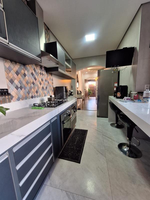 Casa, Jk, 7 Quartos, 3 Vagas, 2 Suítes