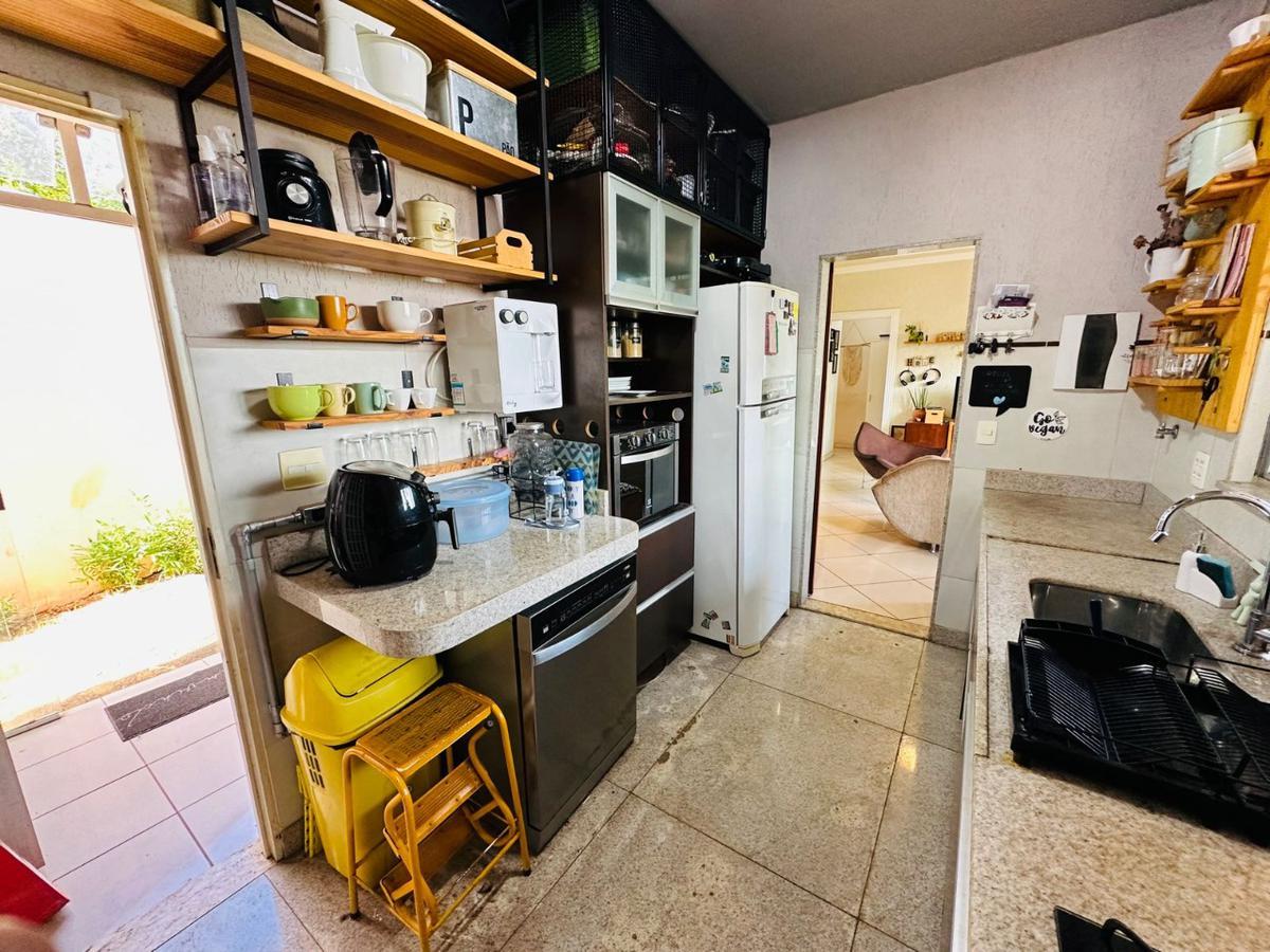 Casa, Trevo, 3 Quartos, 4 Vagas, 1 Suíte