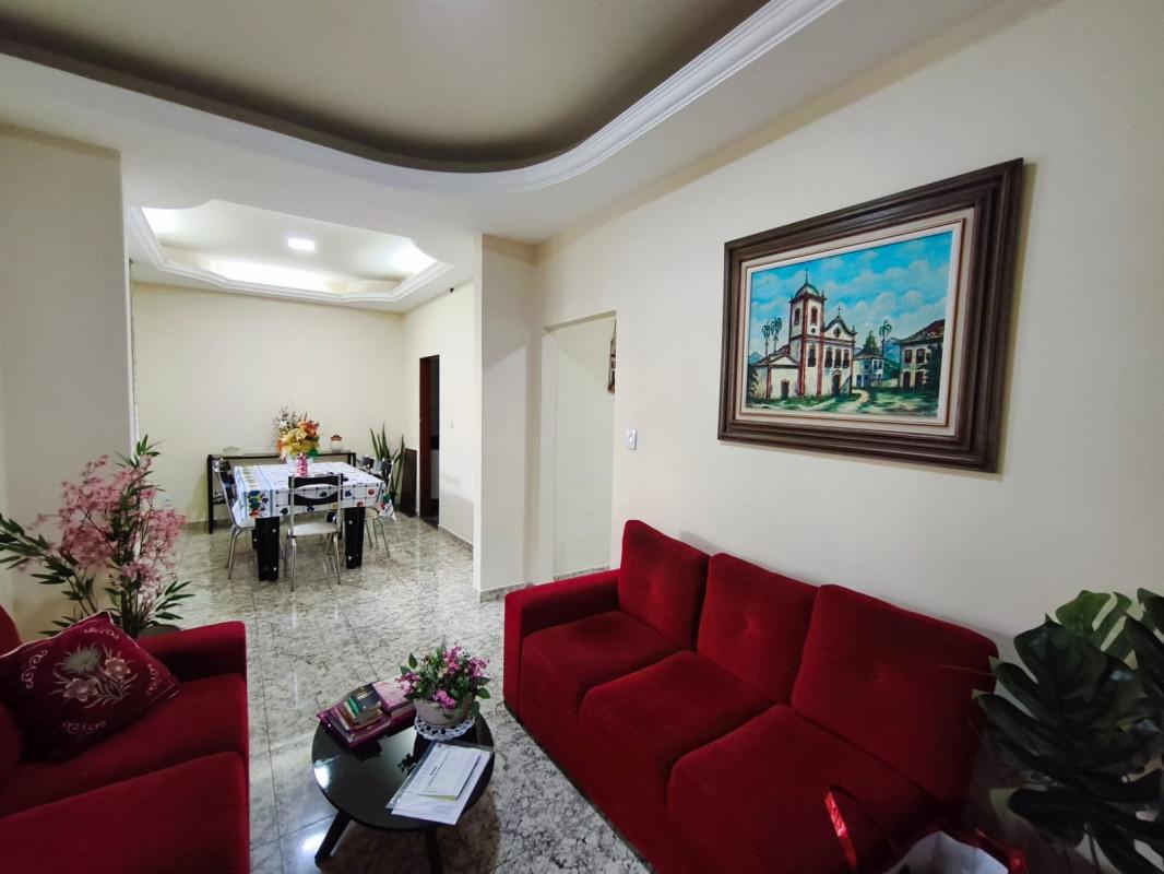 Casa, Jardim Riacho das Pedras, 3 Quartos, 4 Vagas, 1 Suíte