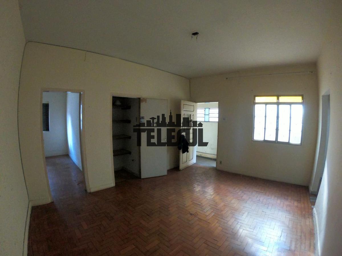 Casa, Centro, 4 Quartos, 0 Vaga, 1 Suíte
