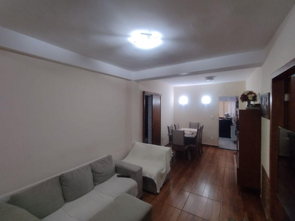 Casa, Adelmolândia, 2 Quartos, 1 Vaga, 1 Suíte