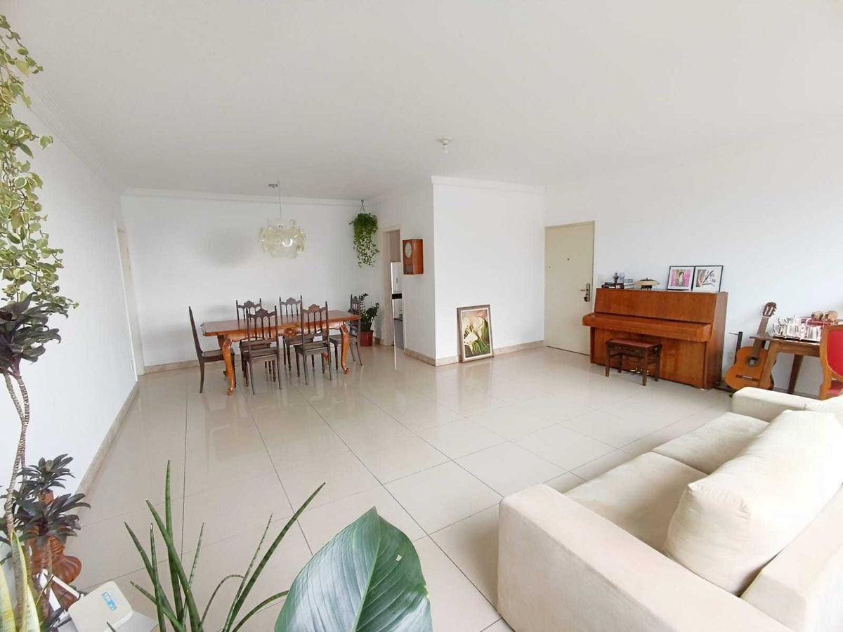 Apartamento, Jaraguá, 4 Quartos, 3 Vagas, 2 Suítes