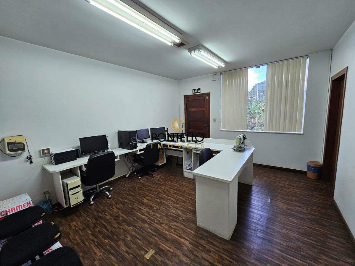 Prédio, São João, 0 Quarto, 20 Vagas