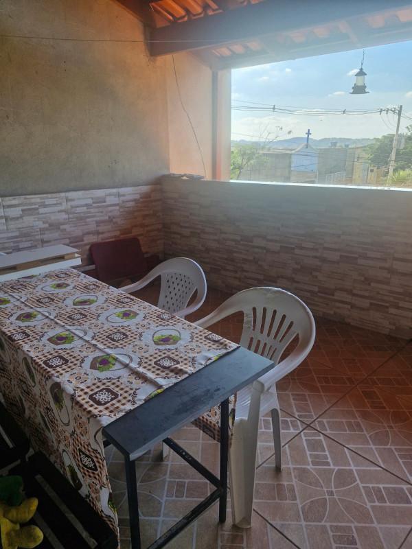 Casa, Jardim Vitória, 4 Quartos, 2 Vagas, 1 Suíte