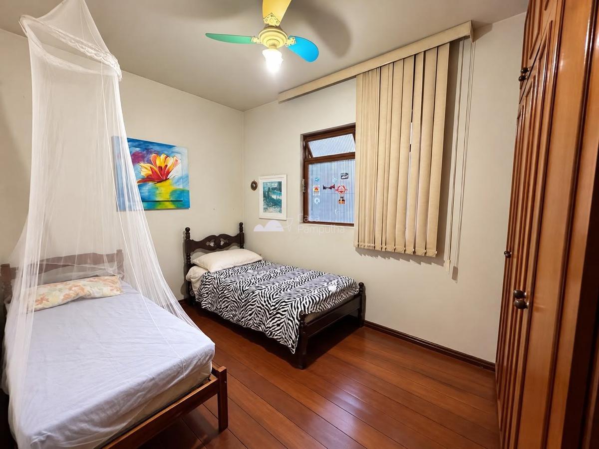 Casa, Liberdade, 6 Quartos, 8 Vagas, 2 Suítes