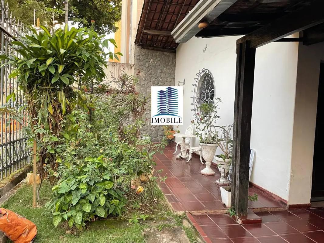 Casa, Cidade Nova, 4 Quartos, 2 Vagas, 1 Suíte