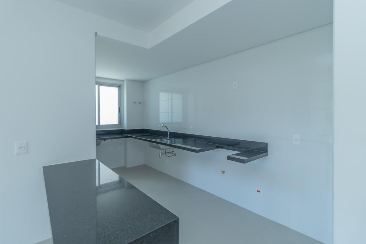 Apartamento, Sagrada Família, 3 Quartos, 2 Vagas, 1 Suíte