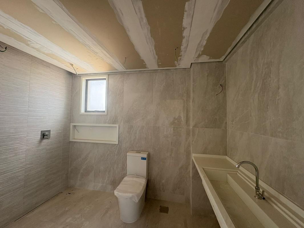 Cobertura, Barreiro, 4 Quartos, 4 Vagas, 2 Suítes