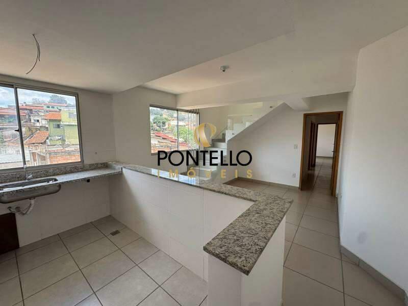 Cobertura, Concórdia, 2 Quartos, 2 Vagas, 1 Suíte