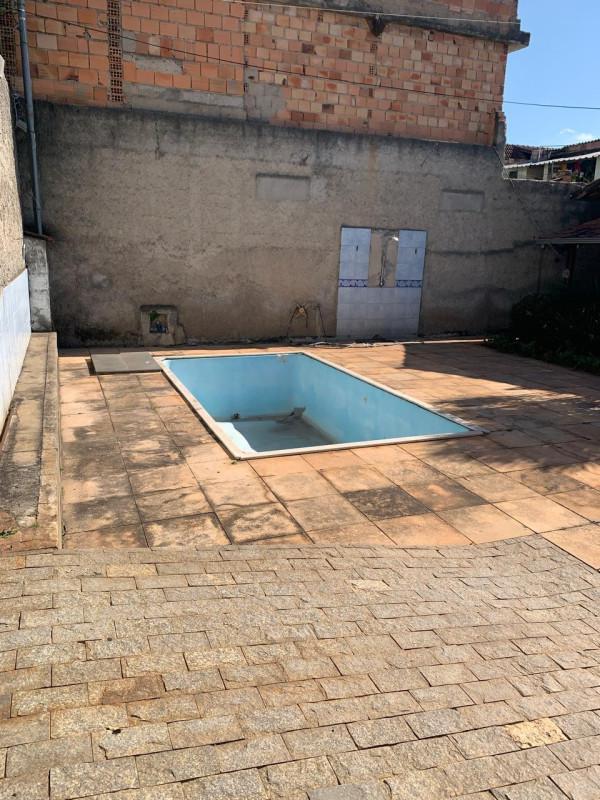 Casa, Santa Terezinha, 3 Quartos, 4 Vagas, 1 Suíte