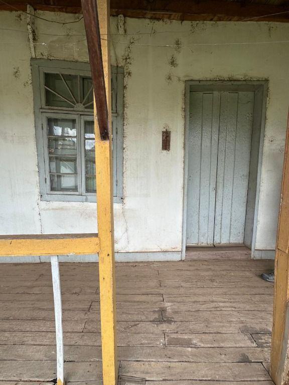 Casa, Centro, 6 Quartos, 0 Vaga