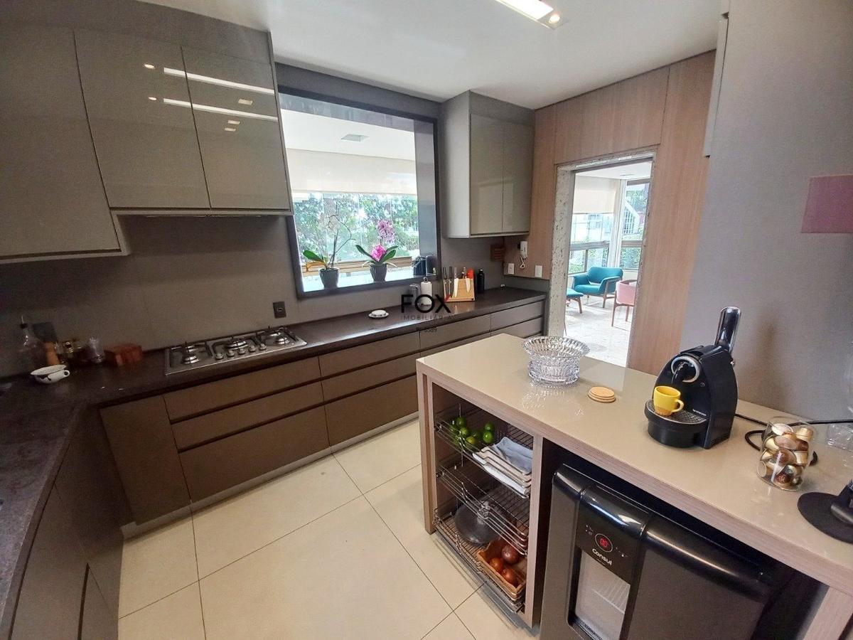 Apartamento, Santa Lúcia, 4 Quartos, 2 Vagas, 3 Suítes