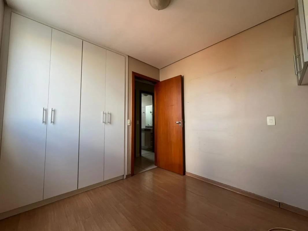 Apartamento, Floresta, 3 Quartos, 2 Vagas, 1 Suíte