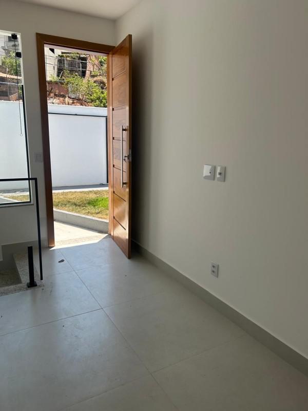 Casa, Jardim Vitória, 3 Quartos, 2 Vagas, 1 Suíte