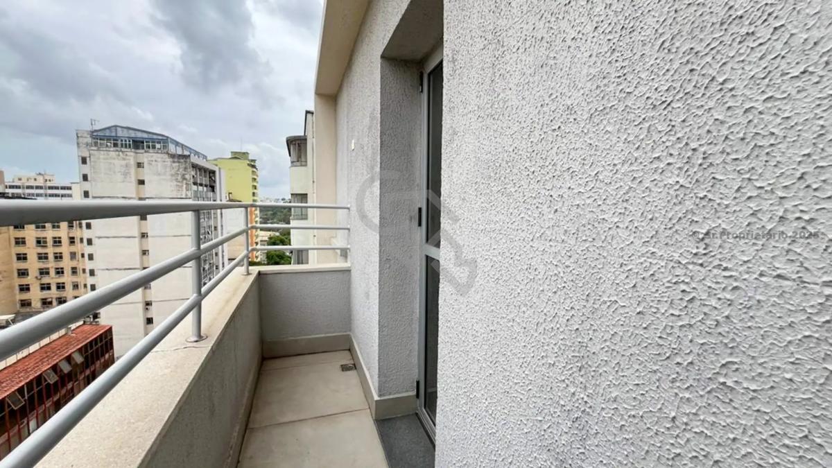 Cobertura, Centro, 2 Quartos, 0 Vaga, 4 Suítes