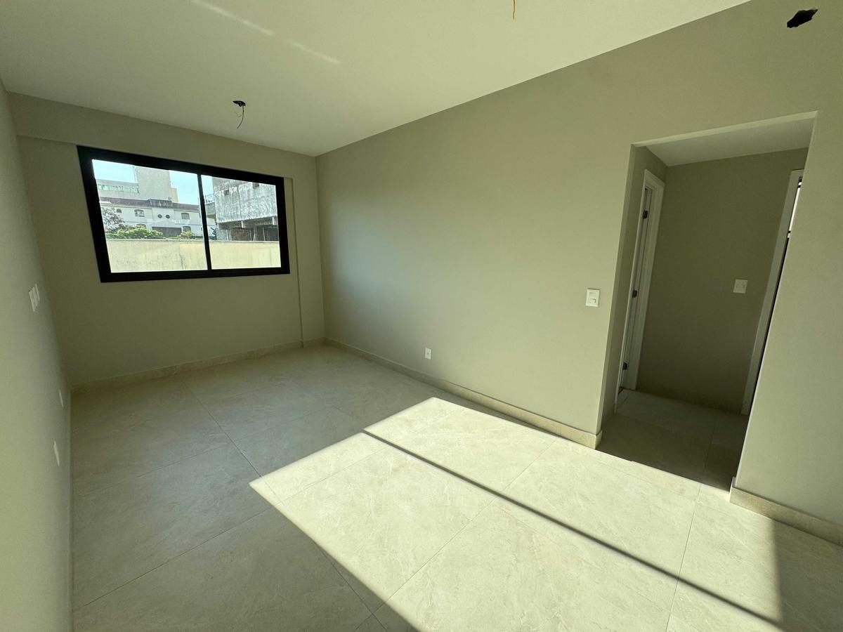 Apartamento, Serra, 2 Quartos, 2 Vagas, 1 Suíte