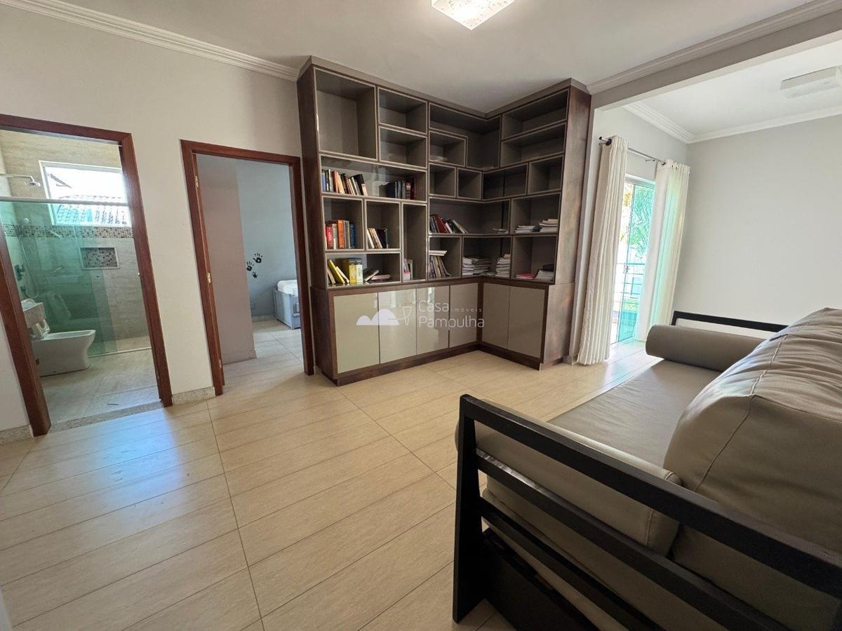 Casa, Condomínio Champagne, 4 Quartos, 0 Vaga, 1 Suíte